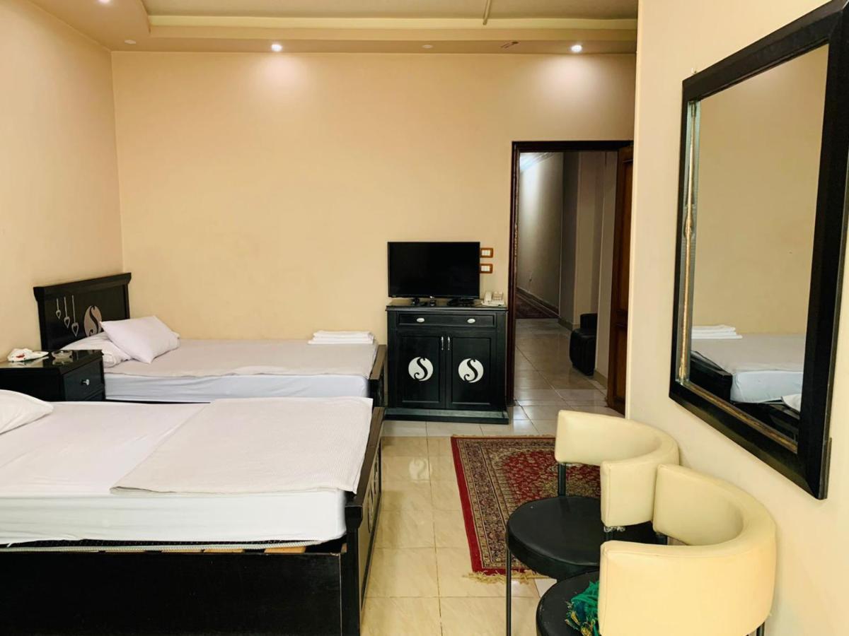 Solitaire Plaza Hotel-Ismailia Train Station Buitenkant foto